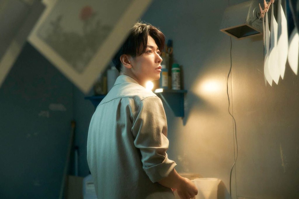 四月她將到來NETFLIX
