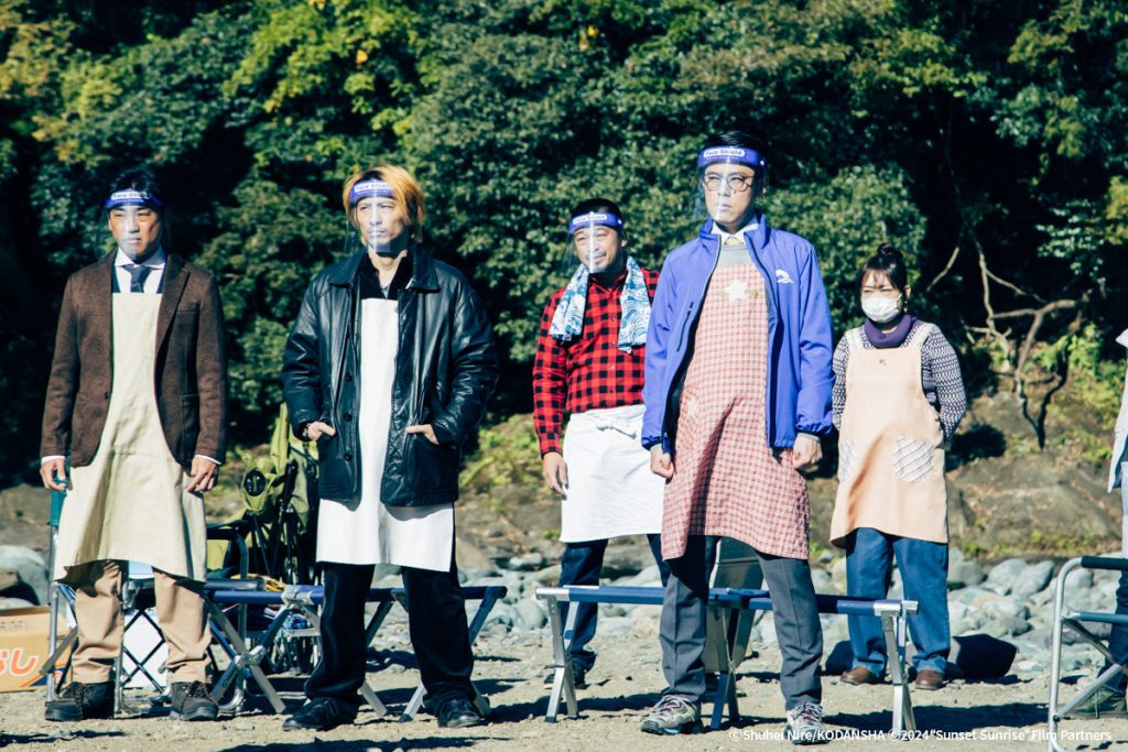 海岸村的日出日落 小鴨